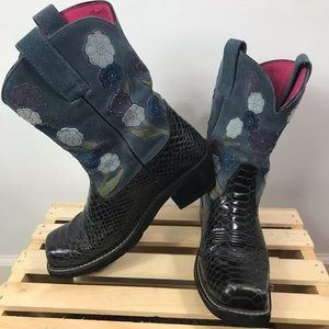 snakeskin ariat boots